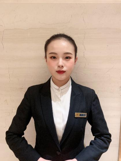 以微笑點亮服務之光 記我校酒店管理專業優秀畢業生李晴